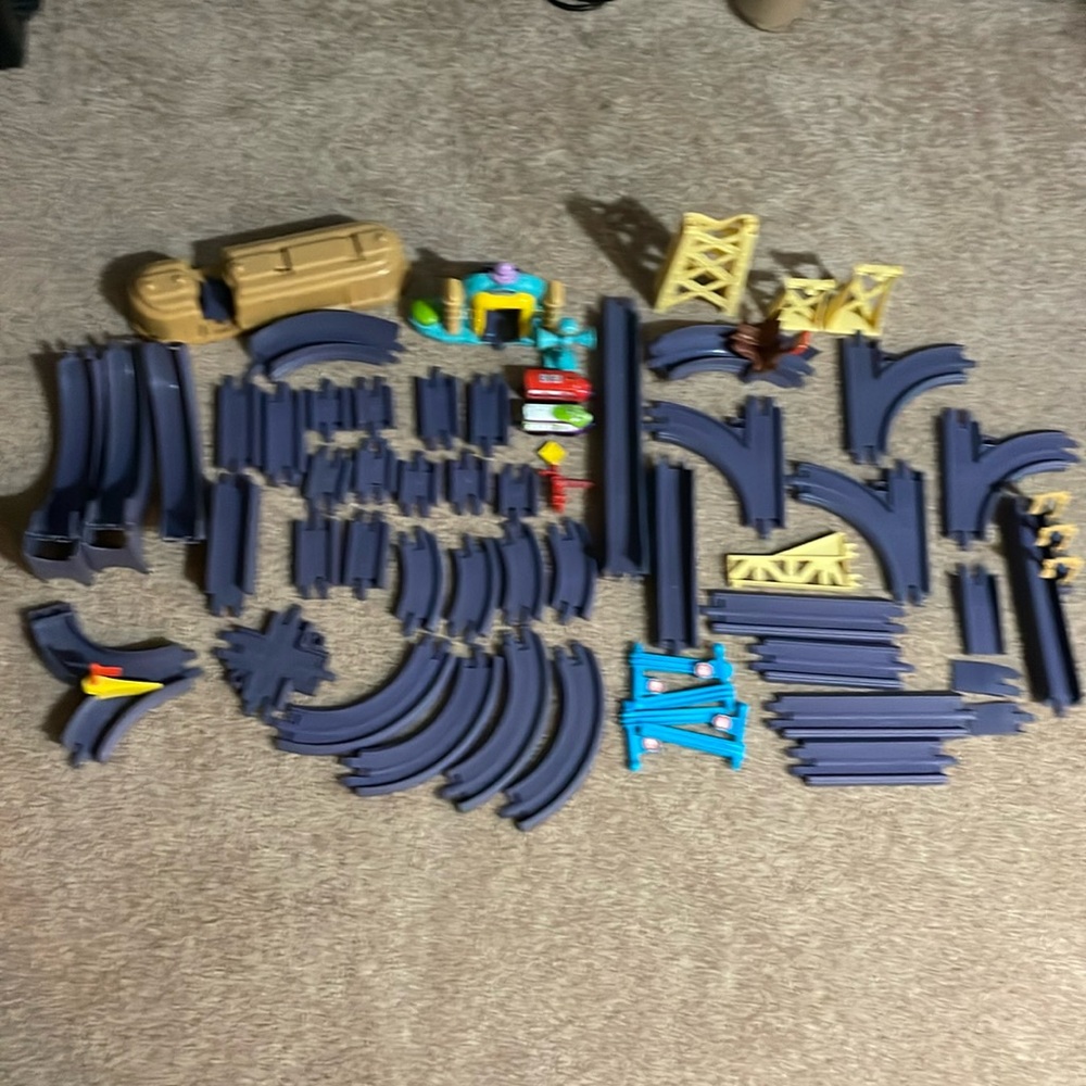 Chuggington train tracks plastic